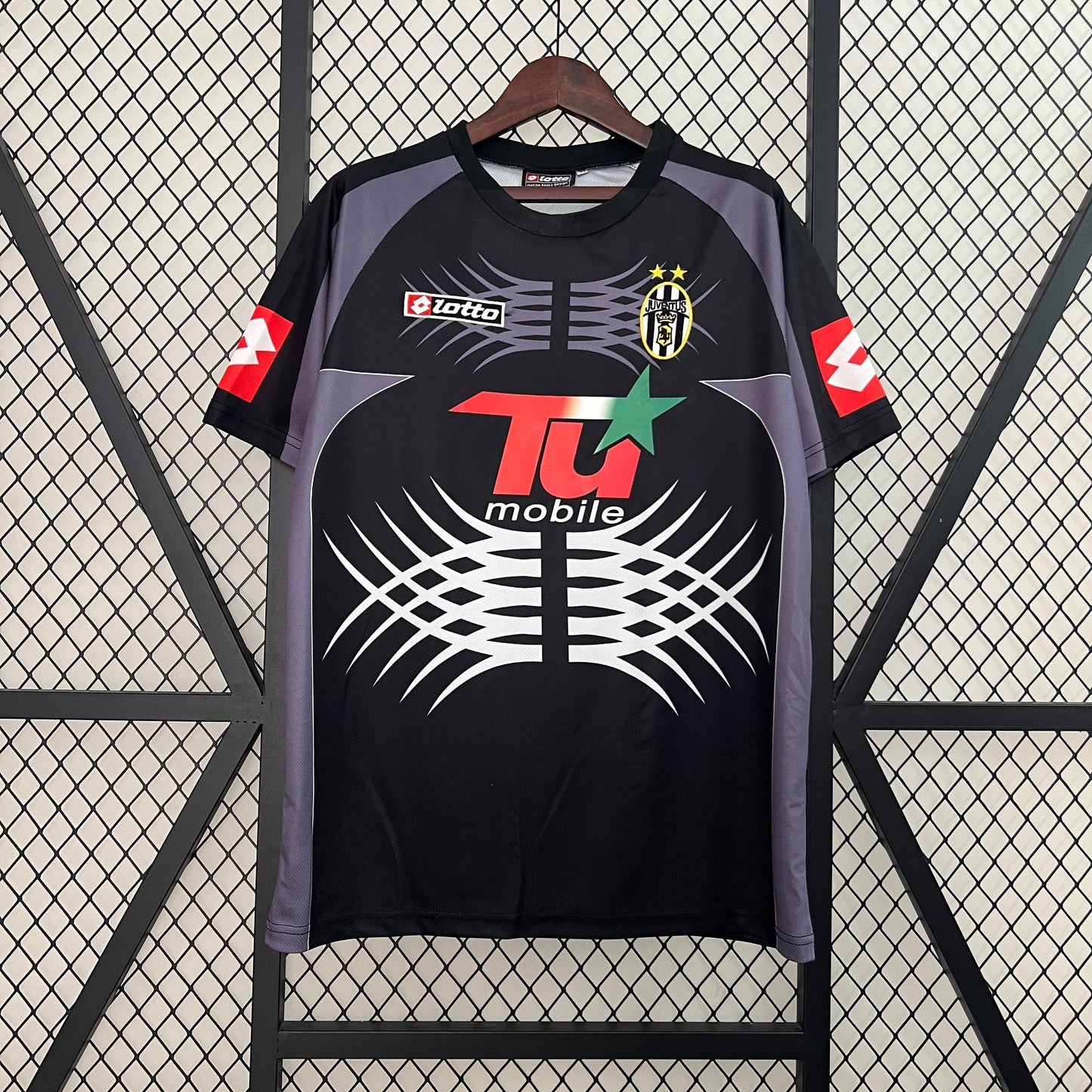 Jersey JUVENTUS Goalkeeper I 01/02 MEN'S (Retro)