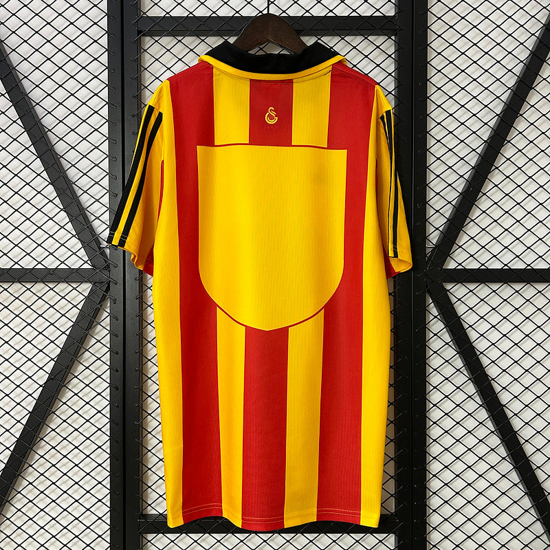 1999/00 Galatasaray Home Retro Jersey