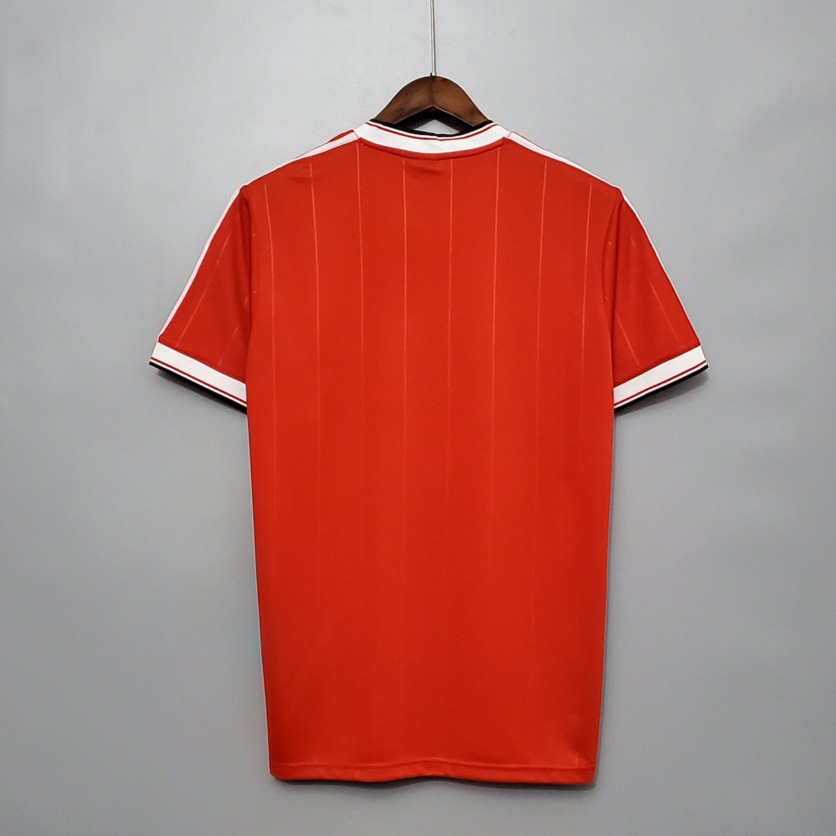 1983 MANCHESTER UNITED I MEN'S (Retro)