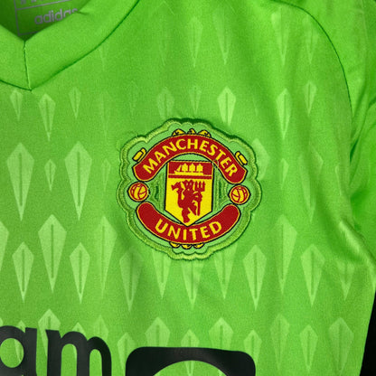 2023/24 MANCHESTER UNITED Goalkeeper I Kids Kit