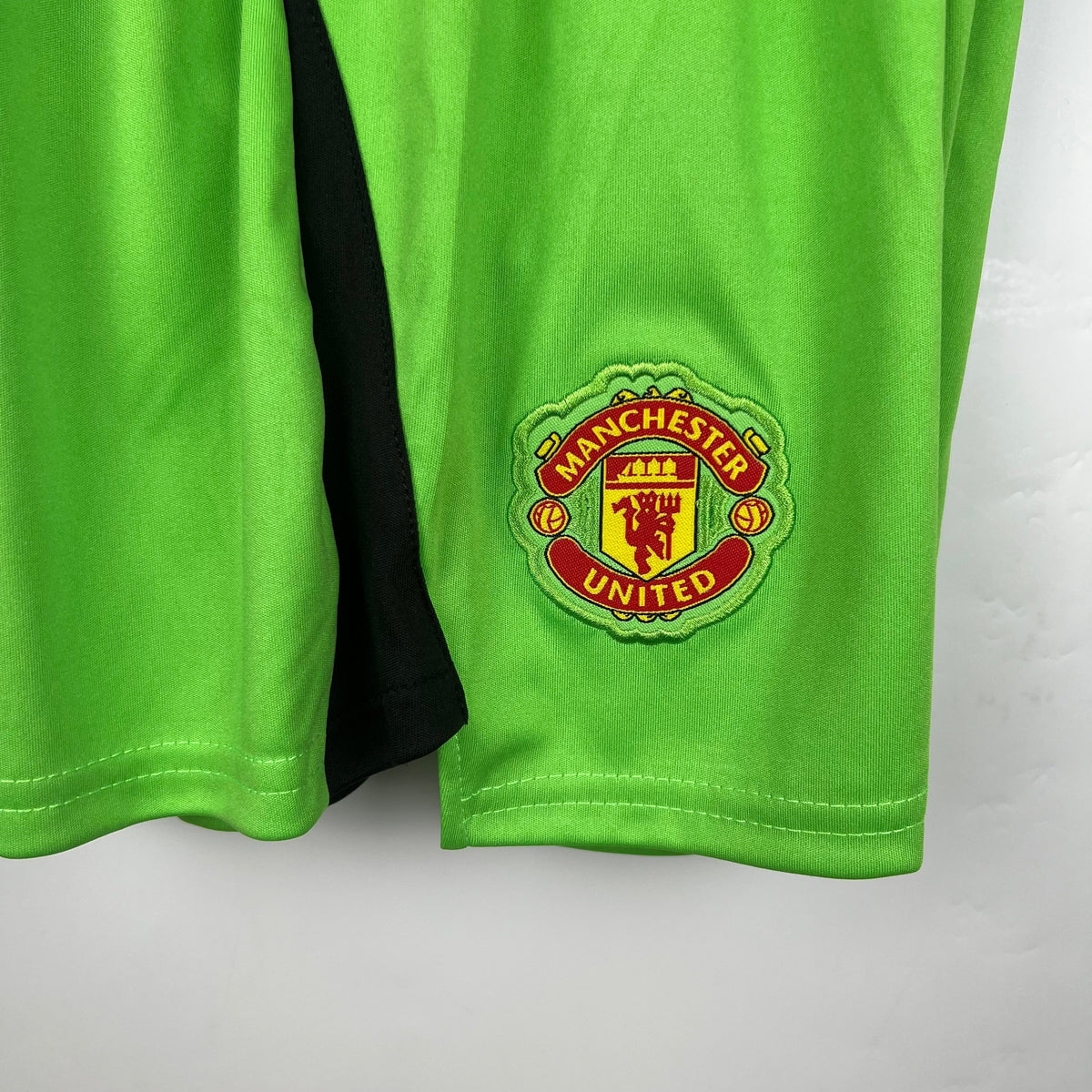 2023/24 MANCHESTER UNITED Goalkeeper I Kids Kit