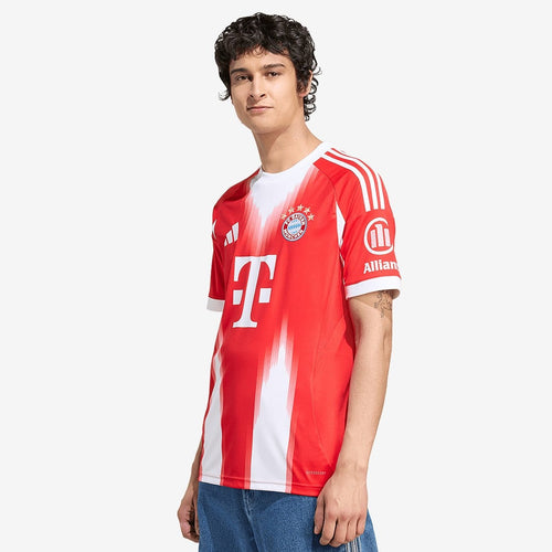 2025/26 Jersey Bayern Munich I Fan