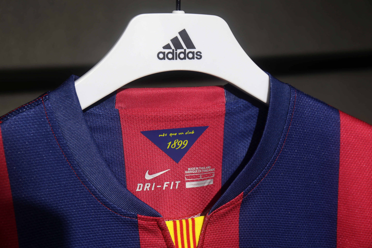 Barcelona Jersey - Home Kit Retro 2014/15 + 3 Gifts 🎁