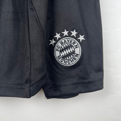 BAYERN MUNICH II 23/24 CONJUNTO INFANTIL - TIENDA DEL JUGADOR
