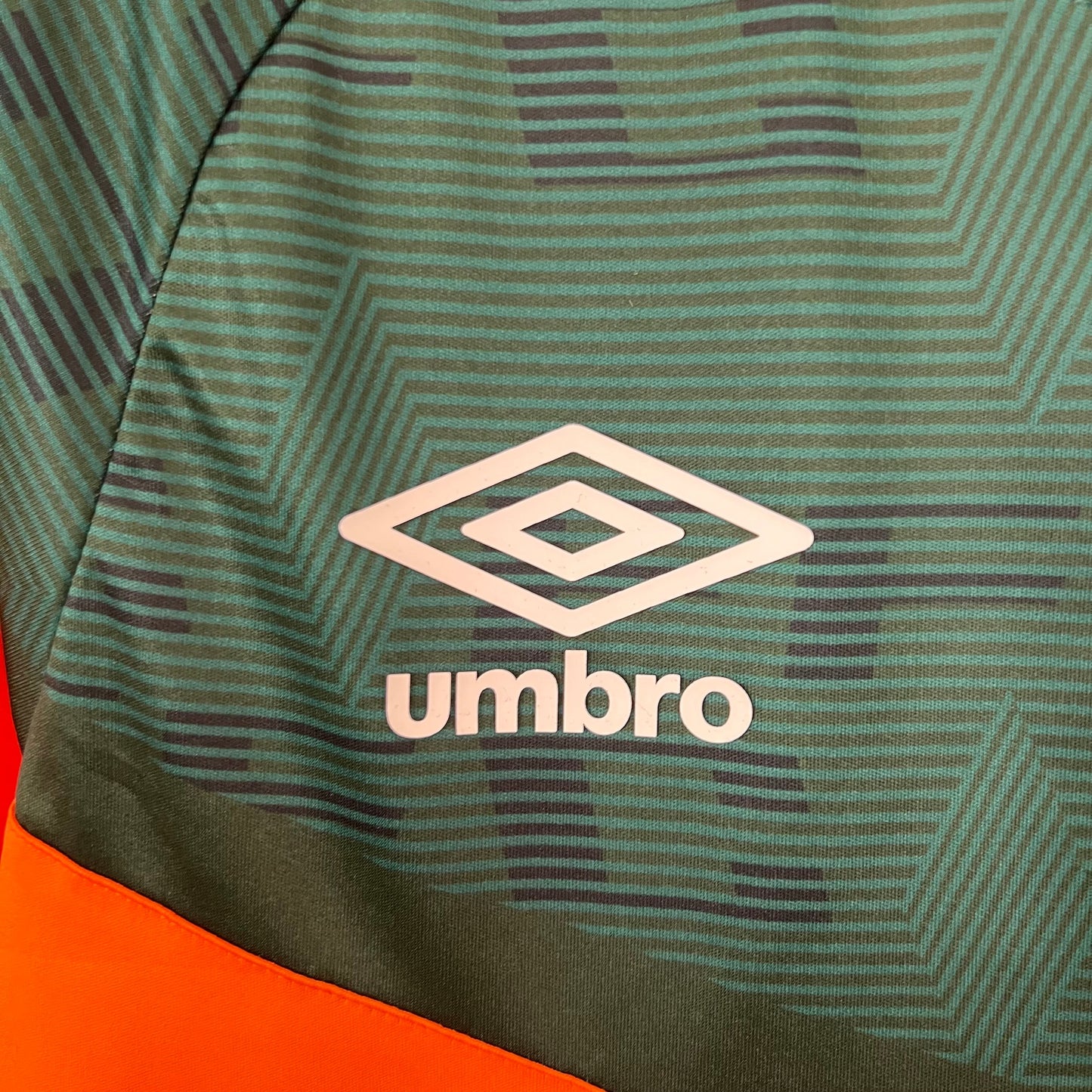 FLUMINENSE ENTRENAMIENTO CON PATROCINADOR III 23/24 HOMBRE - TIENDA DEL JUGADOR