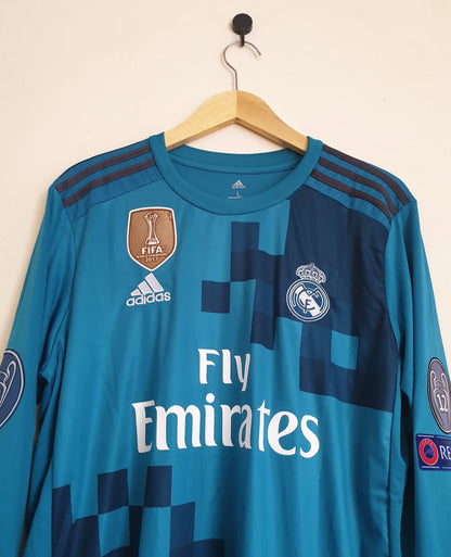 Jersey Real Madrid Retro - 2017/18 + Patch Champions League + World Cup