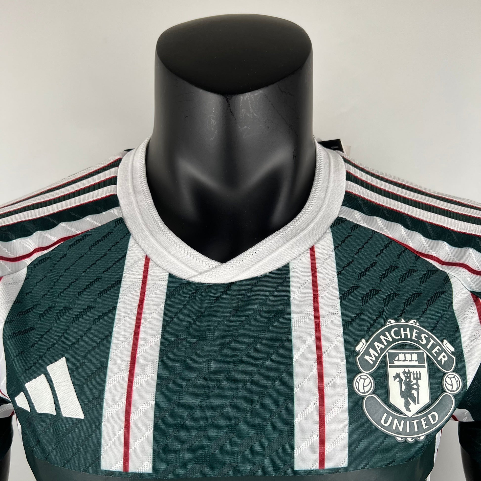 MANCHESTER UNITED III 23/24 HOMBRE (VERSIÓN JUGADOR) - TIENDA DEL JUGADOR