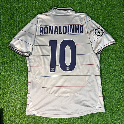 Barcelona 2003/2004 - Retro Jersey #Ronaldinho10