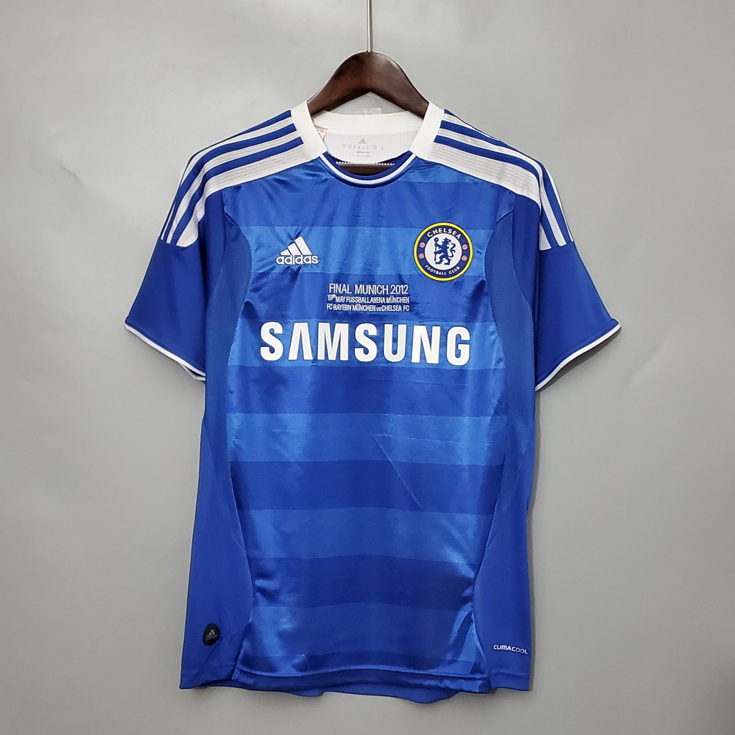Chelsea Retro Jersey Home 2012 + Patch Champions League
