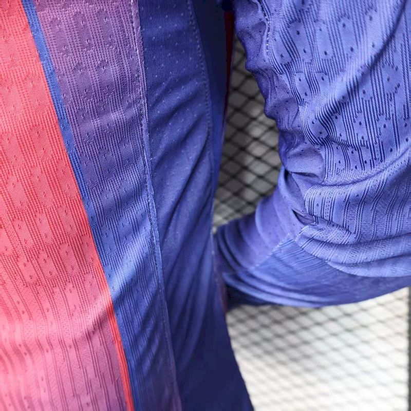 2025/26 Barcelona Home Player Jersey - Long Sleeve