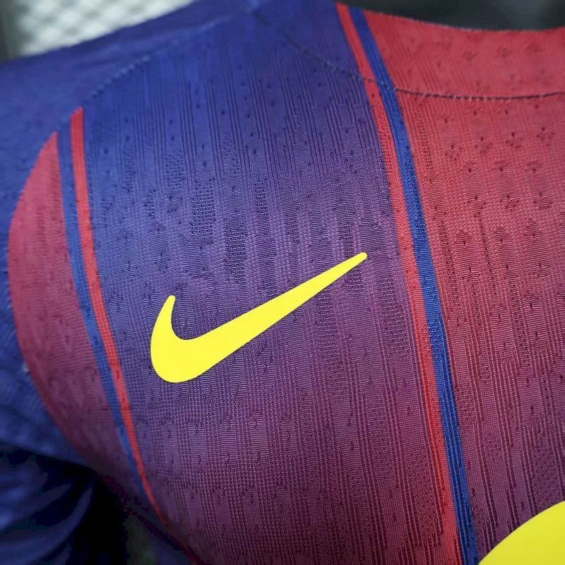 2025/26 Barcelona Home Player Jersey - Long Sleeve