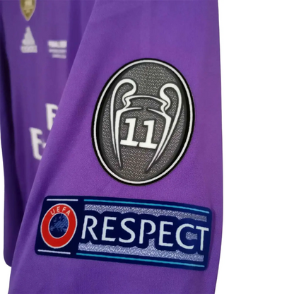 Jersey Real Madrid Retro - 2016/17 + Patch Champions League