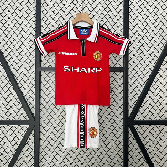 1999/00 Kids Manchester United Home Kit - Retrﾃｴ