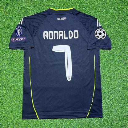 Real Madrid 2010 2011 - Retro Jersey