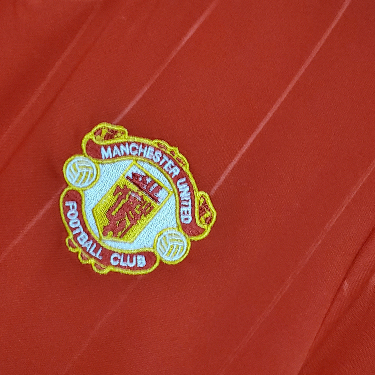 1983 MANCHESTER UNITED I MEN'S (Retro)