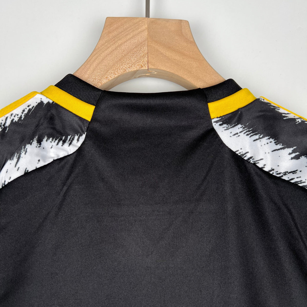 2023/24 JUVENTUS I Kids Kit