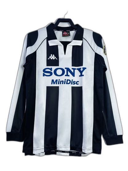 1997/98 Juventus I Home Jersey - Long Sleeve Retro Version