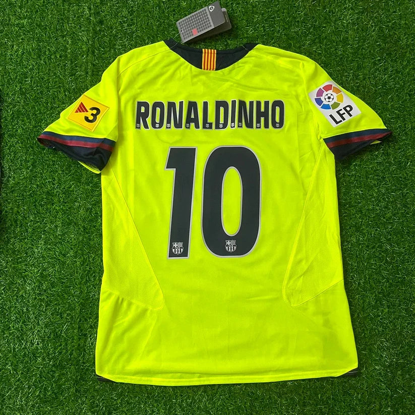 Barcelona 2005 2006 Retro Jersey - #Ronaldinho10