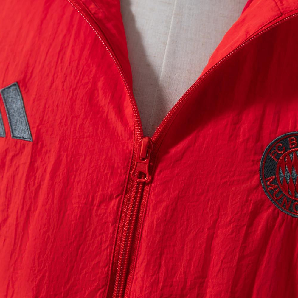 BAYERN MUNICH 26/27  - Windbreaker + Keychain FREE